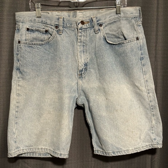 Wrangler Men’s Light Denim Shorts - Picture 1 of 10
